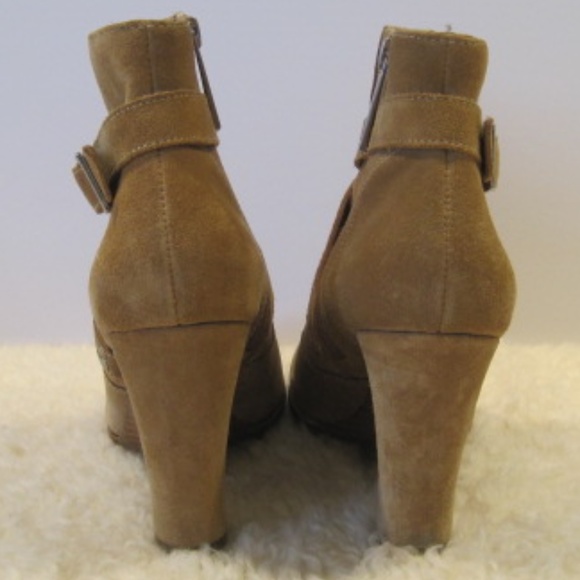 Donald J. Pliner Hannah Suede Ankle Booties - Picture 4 of 6